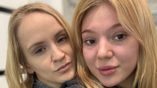 RoseAndCayla's Sex ChatRoom